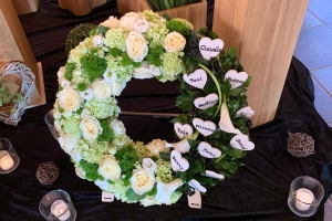 trauerfloristik_kraenze_02